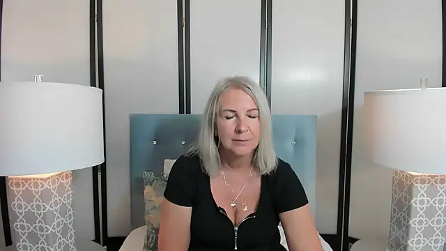 Snapshot of EricaTop chatting on March 2025 05:16:02 PM EricaTop online show from March 2025 05:16:02 PM