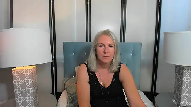 Snapshot of EricaTop chatting on September 2025 03:55:01 PM EricaTop online show from September 2025 03:55:01 PM