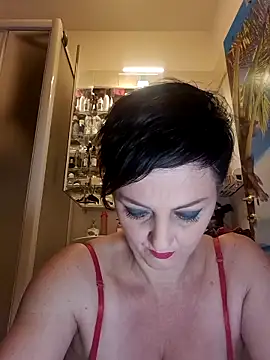 Snapshot of lucillabollente chatting on May 2026 04:06:02 AM lucillabollente online show from May 2026 04:06:02 AM