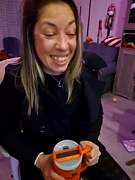 Snapshot of _NinaLuvSins_ chatting on November 2025 11:26:01 PM NinaLuvSins online show from November 2025 11:26:01 PM