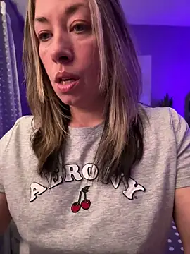 Snapshot of _NinaLuvSins_ chatting on March 2026 12:50:01 AM NinaLuvSins online show from March 2026 12:50:01 AM