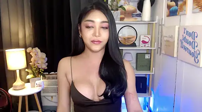Snapshot of AsianMariaTs chatting on January 2025 11:52:01 AM AsianMariaTs online show from January 2025 11:52:01 AM