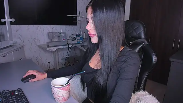 Lisegg  online show from December 2024 11:22:02 AM