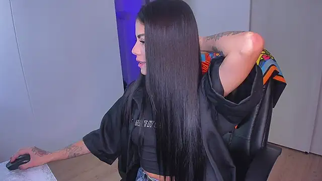 Lisegg  online show from October 2025 10:56:02 AM