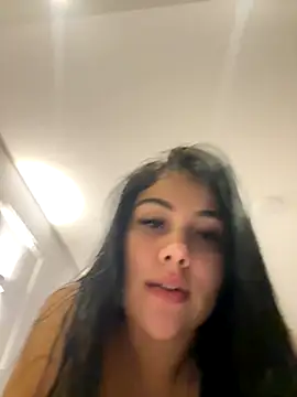 Snapshot of adrianalobo chatting on October 2025 01:38:01 AM adrianalobo online show from October 2025 01:38:01 AM