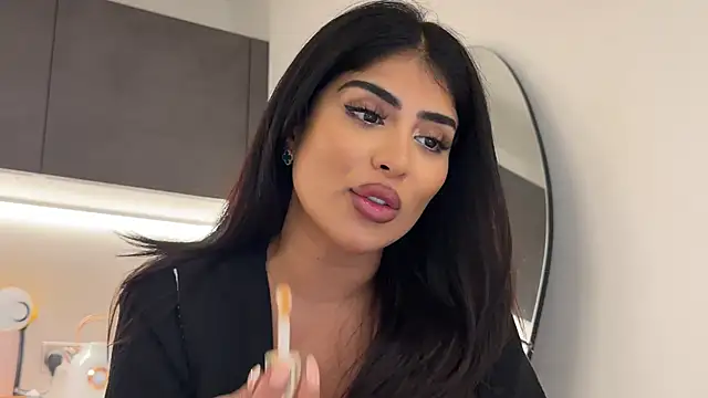 Snapshot of ArabicBarbie chatting on October 2025 09:42:01 PM ArabicBarbie online show from October 2025 09:42:01 PM