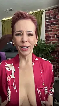 RubyLynne online show from April 2026 09:01:01 PM