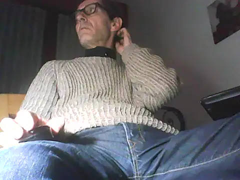 Snapshot of Moro_ra chatting on November 2025 07:34:02 PM Moro ra online show from November 2025 07:34:02 PM