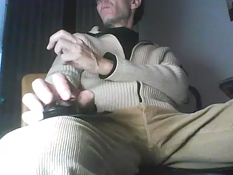 Snapshot of Moro_ra chatting on November 2025 07:14:02 PM Moro ra online show from November 2025 07:14:02 PM