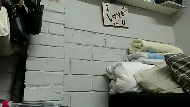 Snapshot of xTwerkingMistressx chatting on December 2025 04:18:02 AM xTwerkingMistressx online show from December 2025 04:18:02 AM