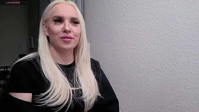 MIA-XXX online show from March 2026 07:28:02 PM