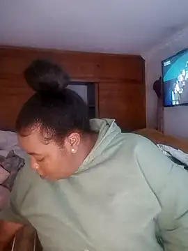 Snapshot of Daddys_girl1 chatting on October 2025 04:10:02 AM Daddys girl1 online show from October 2025 04:10:02 AM