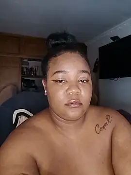 Snapshot of Daddys_girl1 chatting on November 2025 04:33:01 AM Daddys girl1 online show from November 2025 04:33:01 AM