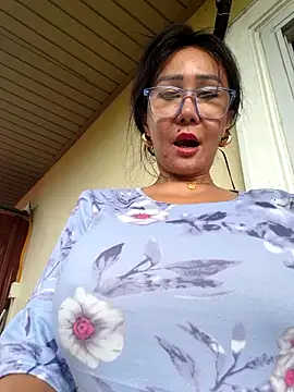 sweetieme online show from February 2026 02:38:01 AM