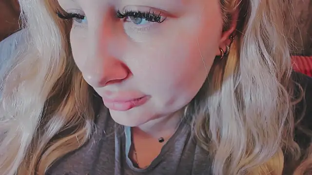 nast-yy online show from December 2025 10:09:01 AM