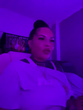 Snapshot of _MelinaCurves_ chatting on May 2026 11:54:02 PM MelinaCurves online show from May 2026 11:54:02 PM
