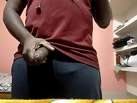 Aneesh007m online show from October 2025 06:43:01 PM