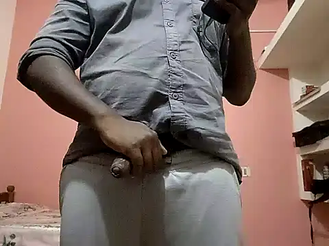 Aneesh007m online show from November 2025 05:18:01 PM