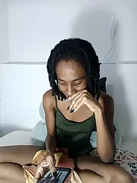 Snapshot of africa_deluxe chatting on November 2025 03:01:02 PM africa deluxe online show from November 2025 03:01:02 PM