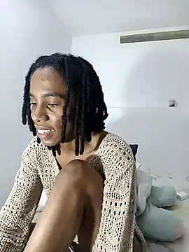 Snapshot of africa_deluxe chatting on November 2025 09:47:01 PM africa deluxe online show from November 2025 09:47:01 PM