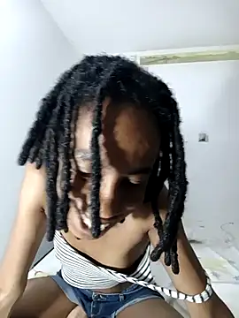 Snapshot of africa_deluxe chatting on November 2025 03:33:02 PM africa deluxe online show from November 2025 03:33:02 PM