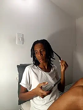 Snapshot of africa_deluxe chatting on December 2025 05:32:01 PM africa deluxe online show from December 2025 05:32:01 PM