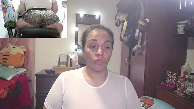 zoe hotxxx online show from April 2026 12:02:01 AM