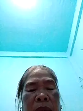 sexylizzy4u online show from March 2026 01:41:01 PM