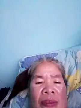 sexylizzy4u online show from April 2026 02:33:01 AM