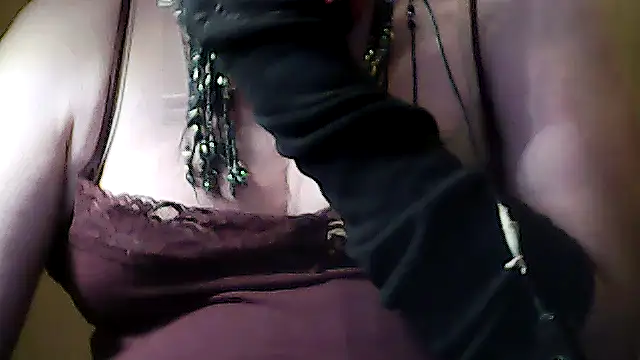 Snapshot of sissy_sarah69 chatting on November 2025 10:04:01 AM sissy sarah69 online show from November 2025 10:04:01 AM