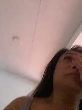 Snapshot of Afroditahott chatting on November 2025 04:31:02 PM Afroditahott online show from November 2025 04:31:02 PM