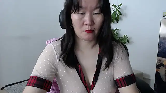 Akira xx online show from October 2025 02:31:01 AM