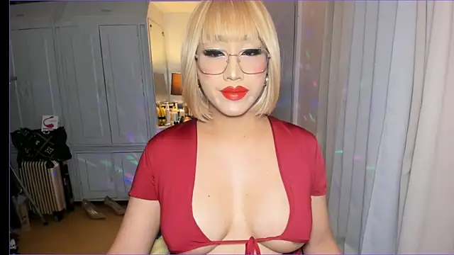 AliciaGundersen online show from September 2025 04:34:02 PM