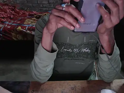 ThethunderPo online show from April 2026 04:00:02 PM