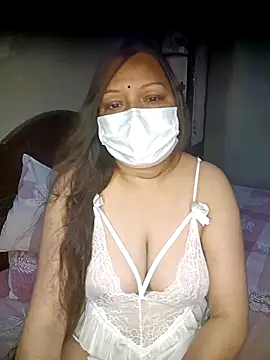 Snapshot of naughtymadam chatting on May 2026 05:02:01 AM naughtymadam online show from May 2026 05:02:01 AM