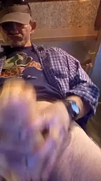 ROBERT0516 online show from March 2025 02:12:01 PM