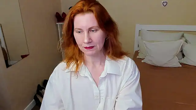 Snapshot of FoxySophia chatting on November 2025 04:48:02 AM FoxySophia online show from November 2025 04:48:02 AM