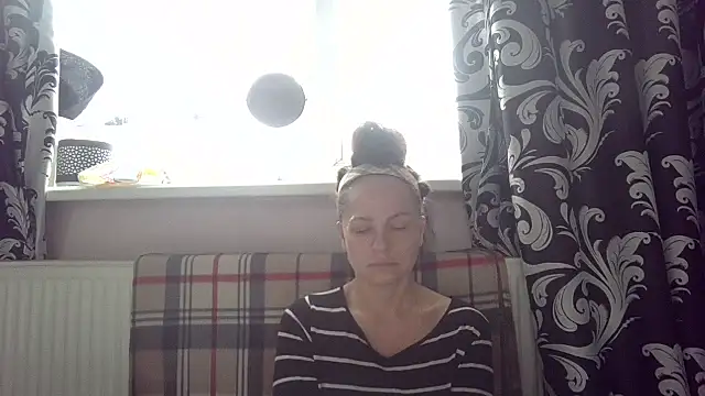 LindaStarS online show from April 2026 05:14:02 AM