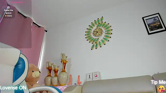 Snapshot of latinwondercockts chatting on September 2025 12:43:02 PM latinwondercockts online show from September 2025 12:43:02 PM