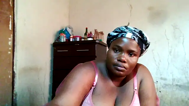 Snapshot of sexybigboobz chatting on December 2025 09:29:01 AM sexybigboobz online show from December 2025 09:29:01 AM