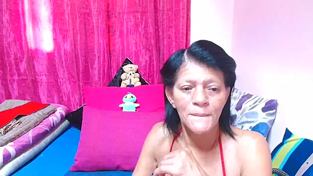 SLUTTYROXY online show from December 2025 06:18:01 AM