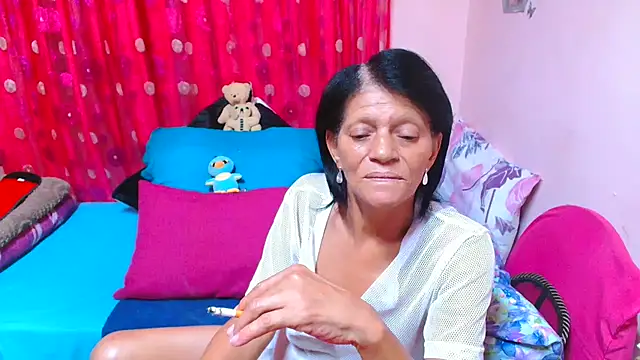 SLUTTYROXY online show from April 2026 06:24:02 PM