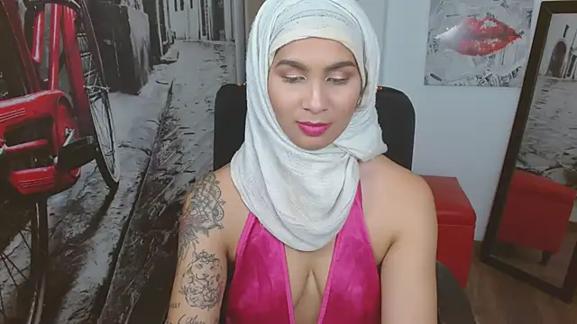 Shay  lee online show from February 2025 05:01:01 PM