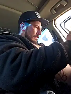 Snapshot of UncutHammer69 chatting on January 2025 06:02:02 PM UncutHammer69 online show from January 2025 06:02:02 PM