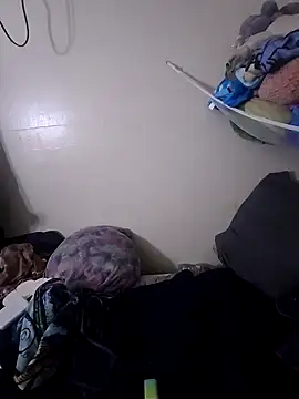 Snapshot of UncutHammer69 chatting on January 2025 02:35:01 PM UncutHammer69 online show from January 2025 02:35:01 PM