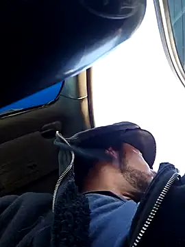 Snapshot of UncutHammer69 chatting on February 2025 04:18:02 PM UncutHammer69 online show from February 2025 04:18:02 PM