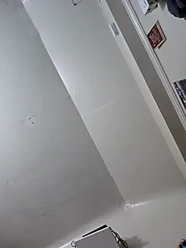 Snapshot of UncutHammer69 chatting on February 2025 09:26:02 PM UncutHammer69 online show from February 2025 09:26:02 PM