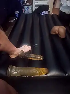 Snapshot of UncutHammer69 chatting on March 2025 02:12:02 PM UncutHammer69 online show from March 2025 02:12:02 PM