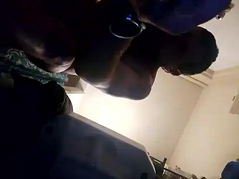 Snapshot of UncutHammer69 chatting on March 2025 04:20:02 AM UncutHammer69 online show from March 2025 04:20:02 AM