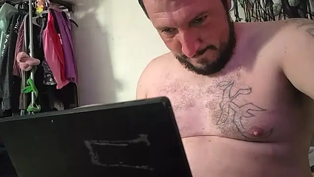 Snapshot of UncutHammer69 chatting on September 2025 12:29:01 PM UncutHammer69 online show from September 2025 12:29:01 PM